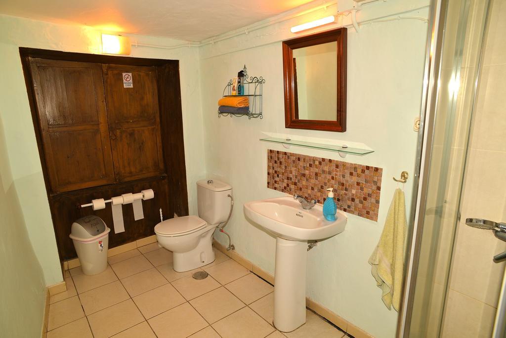 Pension La Cubana Santa Cruz de la Palma  Ruang foto